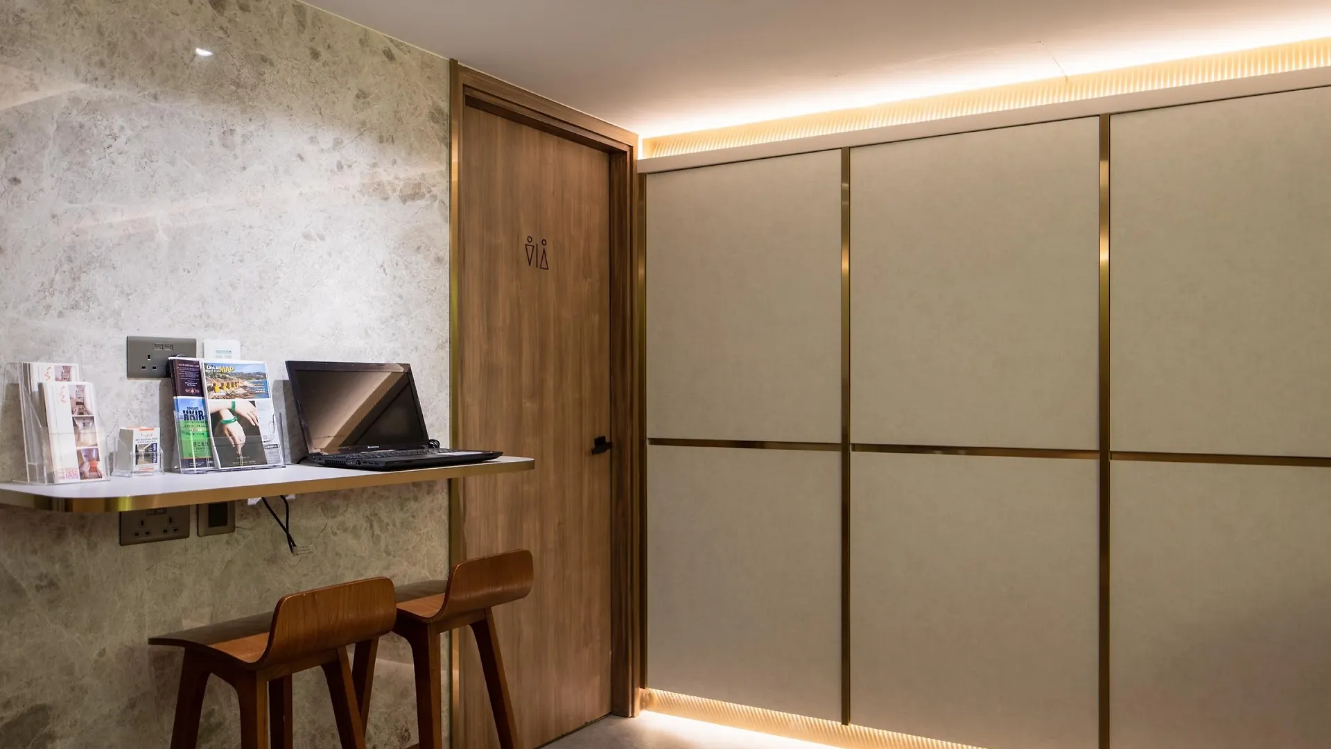 Wifi Boutique Hotel Hong Kong 3*,  China