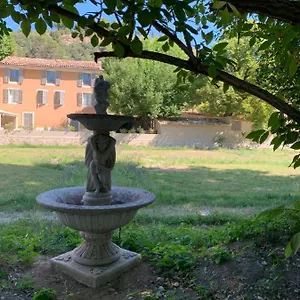 clos-augusta-3.fr-provencehotel.com/